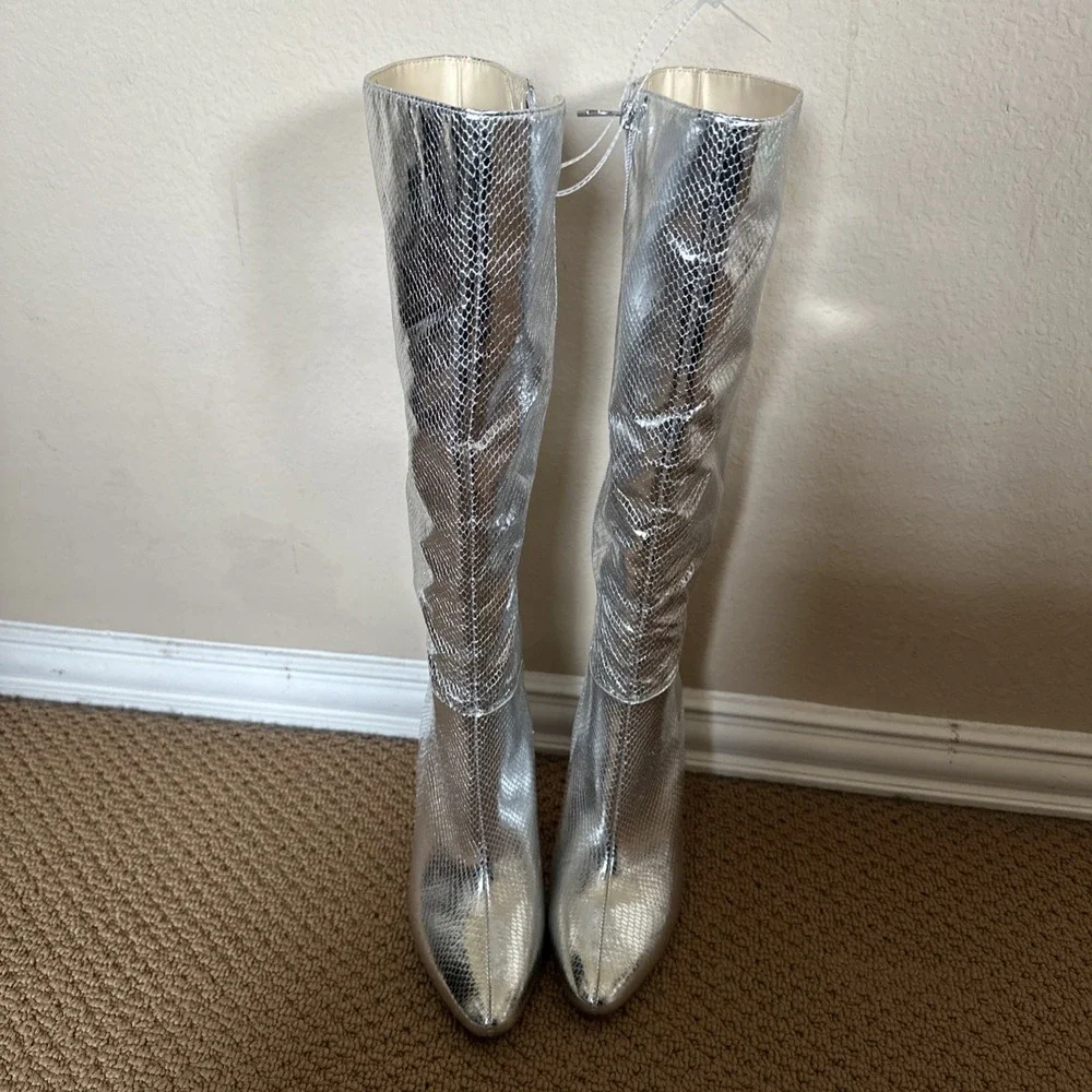 NWT Jessica Simpson Minerva Silver Snake Print Knee High Zip Bootie Sz 8